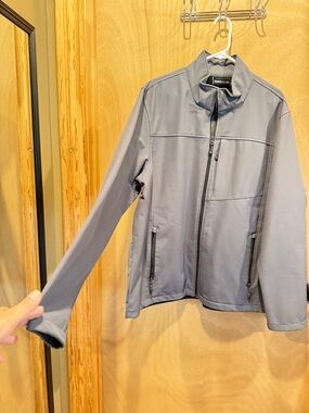 Swiss Tech Men's Light Gray Softshell Jacket